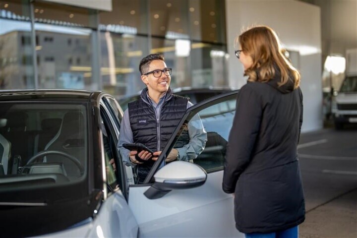 Serviceberater/-in SEAT|CUPRA 100%, 1. Bild